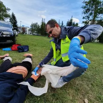 Wypadek komunikacyjny pierwsza pomoc