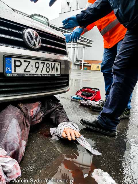 Wypadek komunikacyjny pierwsza pomoc